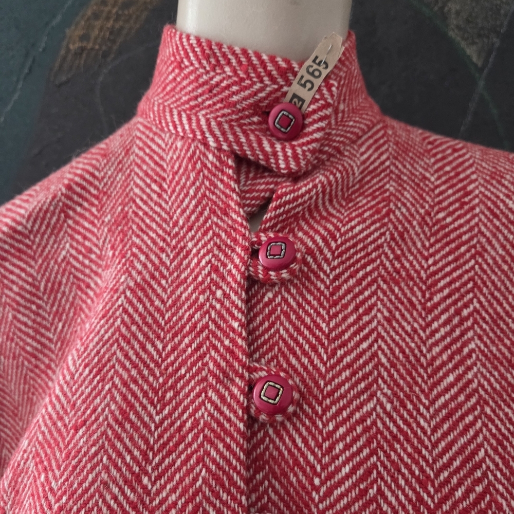 Vintage | Herringbone Tweed Cape and Skirt Set - Picture 7 of 14